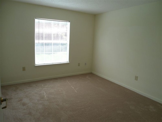 master bedroom - Douglasville Proper