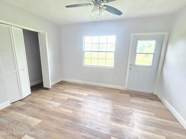 Building Photo - 1219 Meissen Ave NW