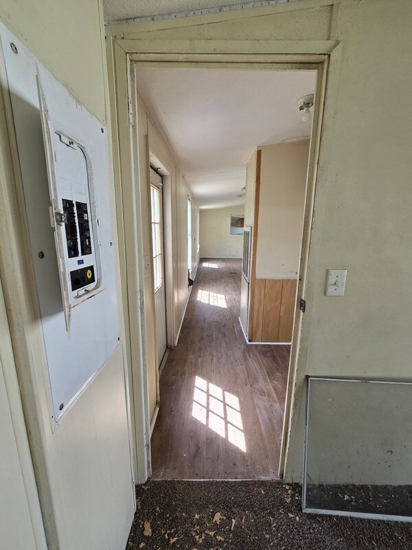 Building Photo - 2416 Cattail Cir