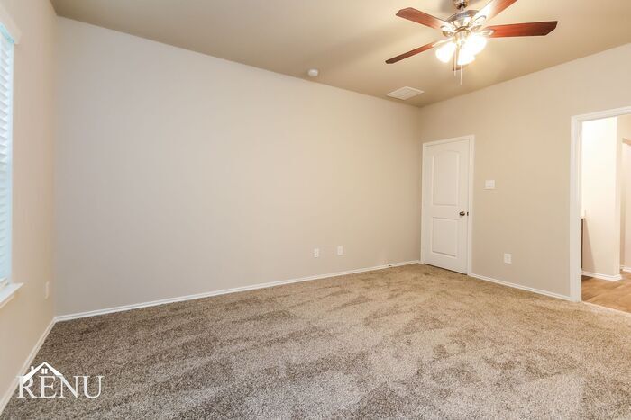 Building Photo - 2407 Heeney Pk Ln