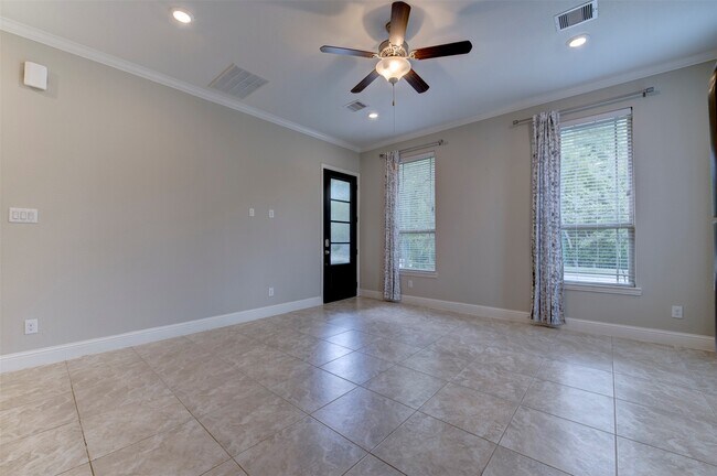 Building Photo - 19403 Trinity River Dr