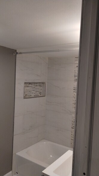 Building Photo - 3107 Evergreen Ave