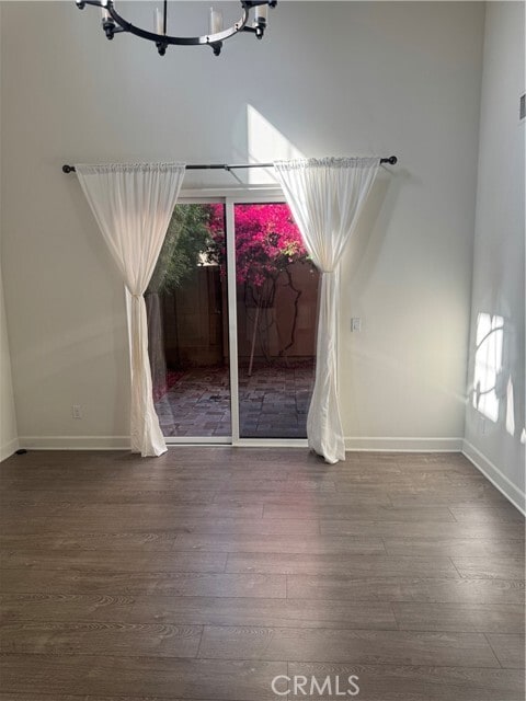 Building Photo - 85 Painted Trellis