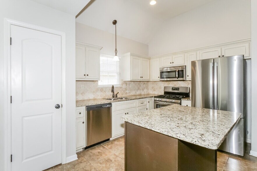 Building Photo - 3620 Harvest Tree Dr