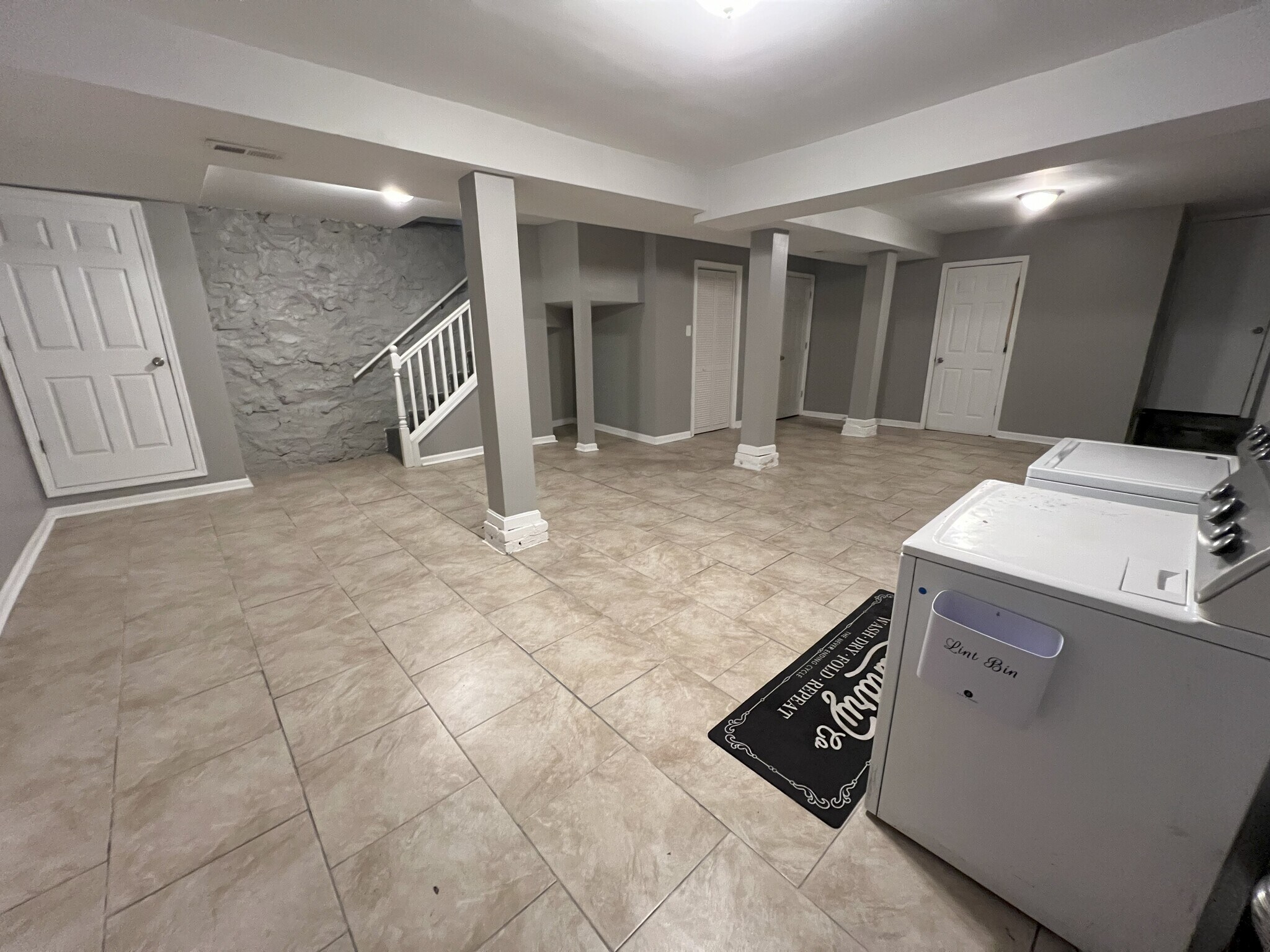 Building Photo - 3320 Gwynns Falls Pky