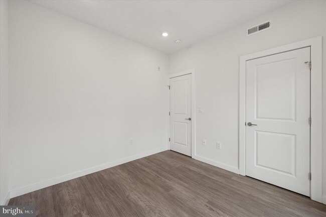 Building Photo - 1617 Ridge Ave