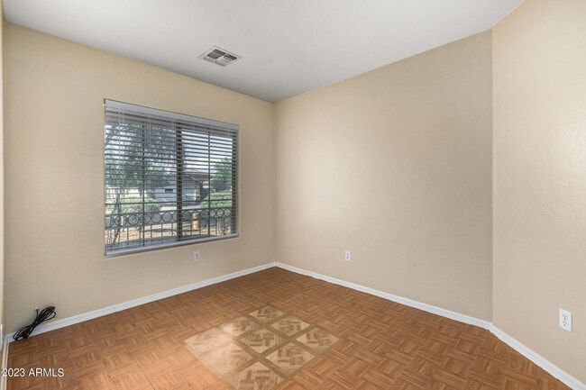 Building Photo - 1525 W Burgess Ln