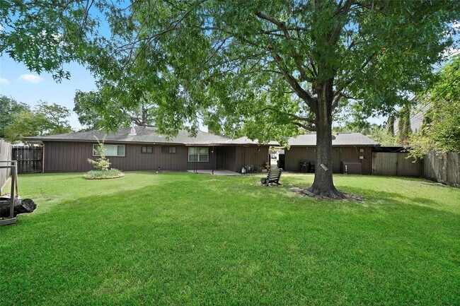 Building Photo - 1319 Spillers Ln