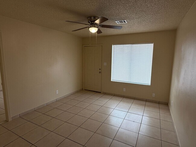 Building Photo - 2 Bedroom Fourplex on a Corner Lot with Large Yard
