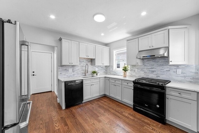 Building Photo - 2 Westerly St