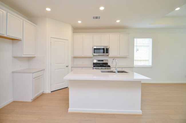 Building Photo - 9727 Rialto Hts Dr