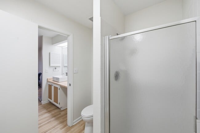 Building Photo - 1305 Tuckaway Reach