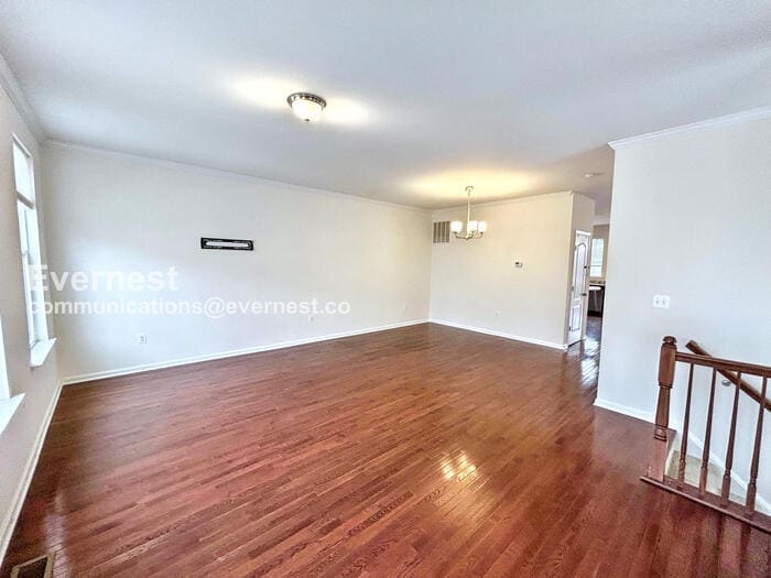 Building Photo - 43 Shepherds Hook Way