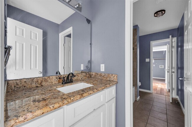 Building Photo - 10514 Lauren Creek Dr