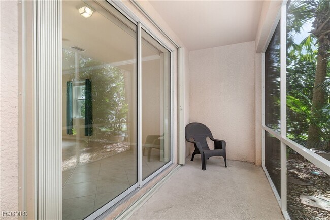 Building Photo - 10080 Via Colomba Circle