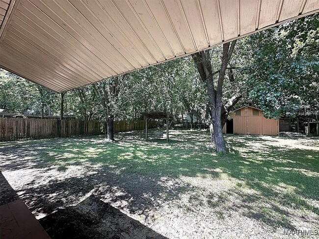 Building Photo - 1130 Lombard Dr