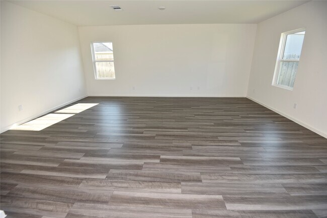 Building Photo - 21659 Cottage Ln