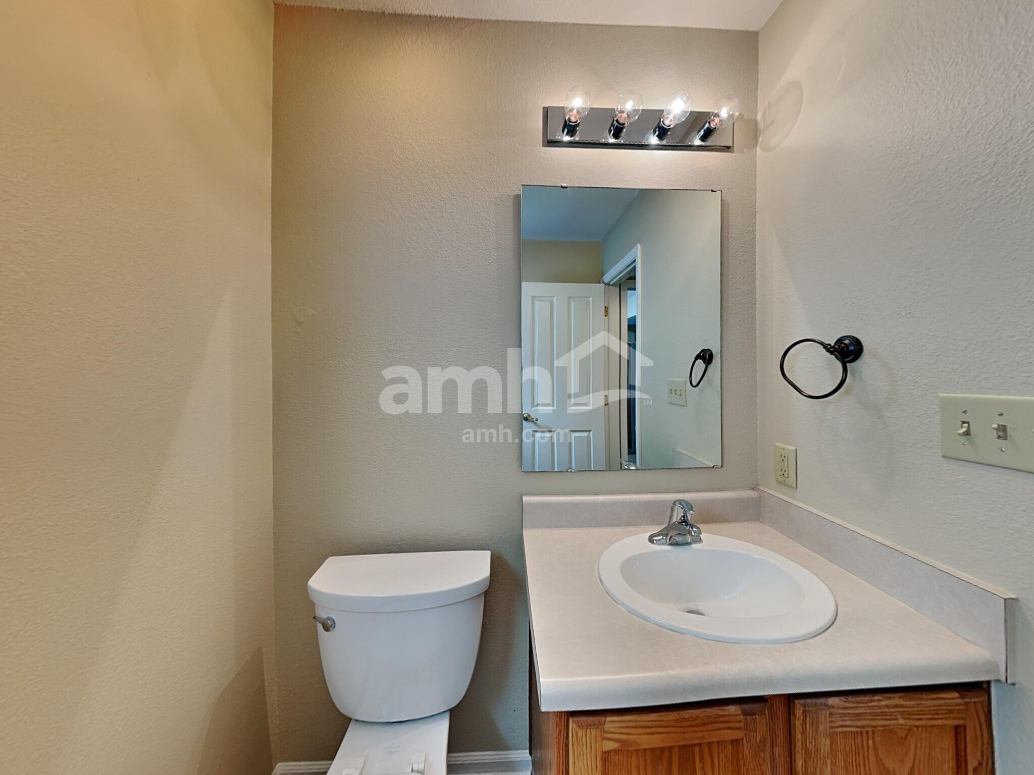 Building Photo - 12693 Glengary Dr