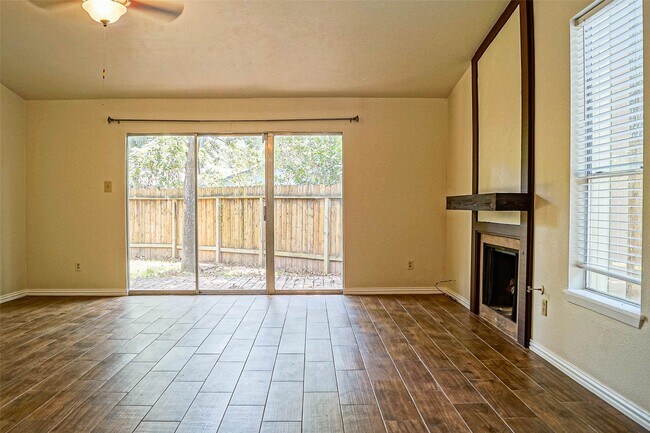 Building Photo - 11 Canyon Oak Pl