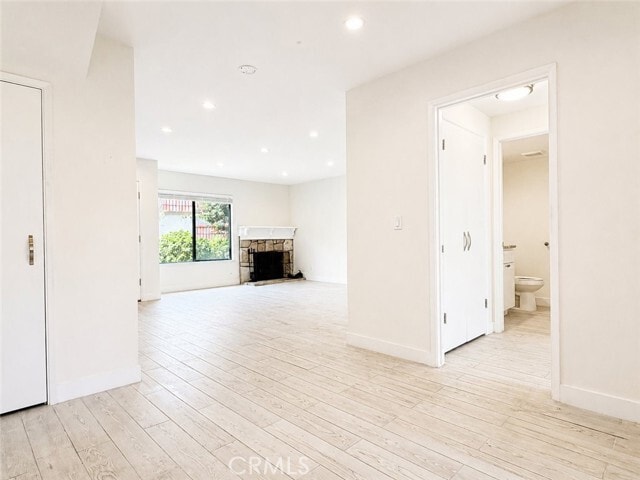 Building Photo - 27943 Ridgebrook Ct