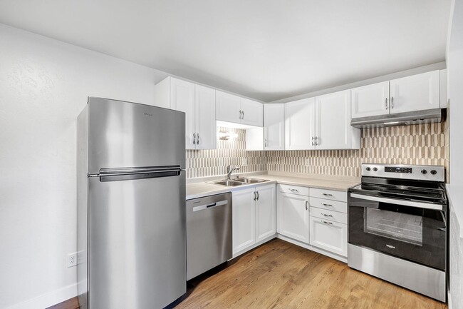 Interior Photo - Lenwood Apartments