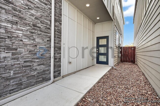 Building Photo - 8851 Oakland Rd