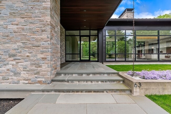 Building Photo - 63 Sylvan Ln