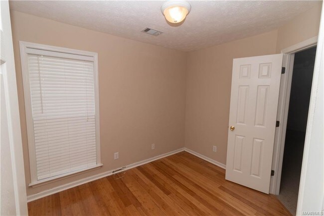 Building Photo - 157 Belser Blvd