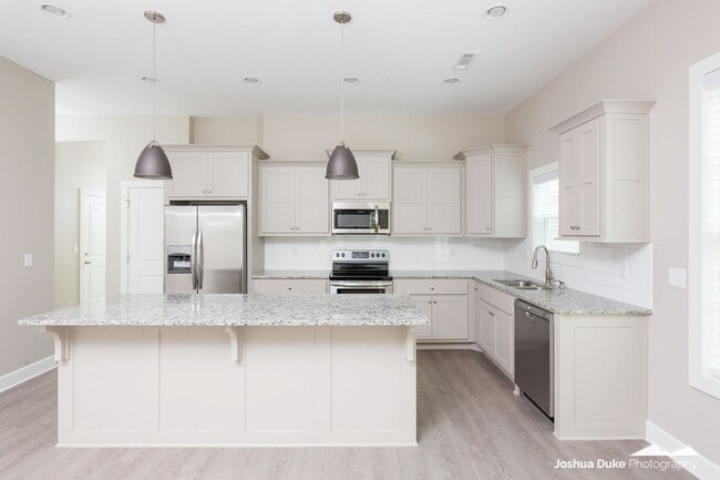 Building Photo - SHORT-TERM LEASE 4 Bedroom 4.5 Bathroom New Home!! Now offering 1st months rent paid. Avail now t...