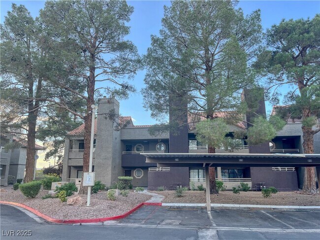 Building Photo - 5022 S Rainbow Blvd