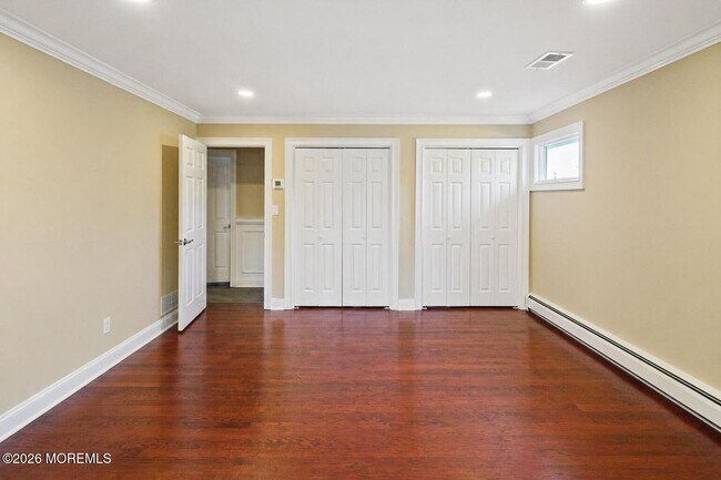 Building Photo - 437 Adamston Rd