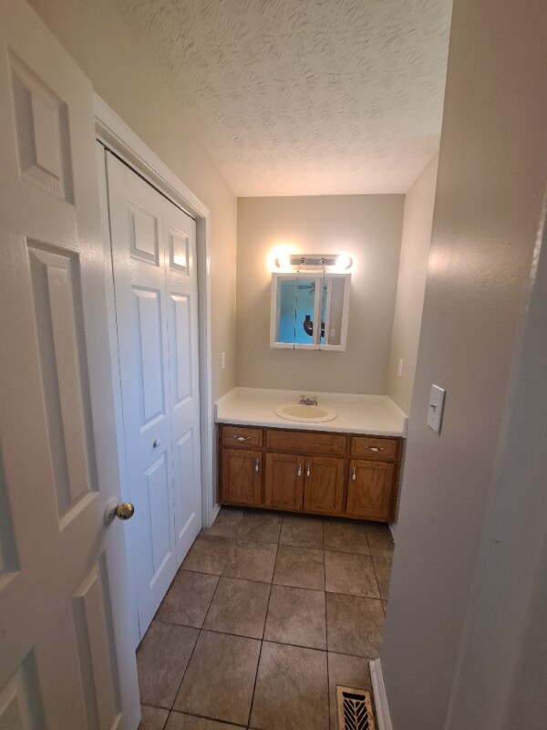 Building Photo - 201 Granite St