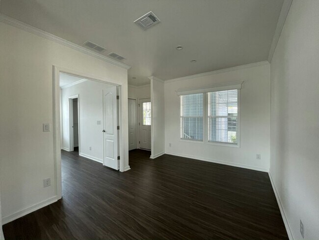 Building Photo - 5018 Windmill Manor Ave