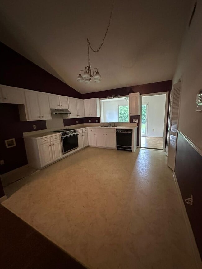 Building Photo - 104 Remington Drive