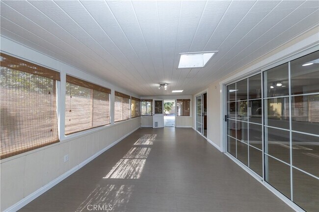 Building Photo - 4661 Woodhaven Dr
