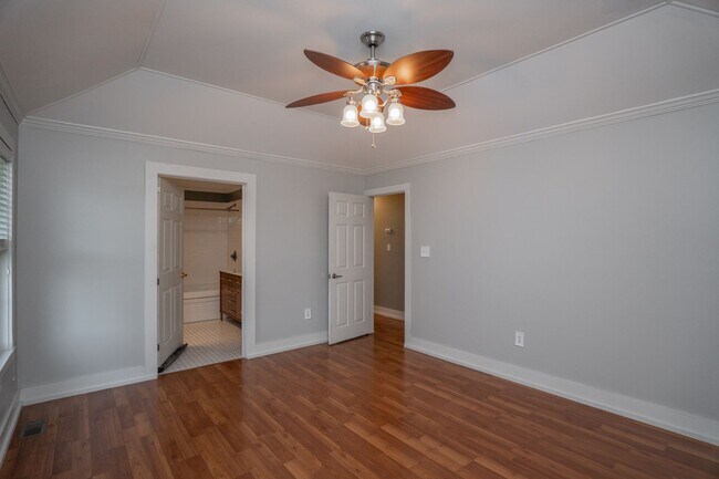 Building Photo - Adorable 3 Bedroom Sherwood Home