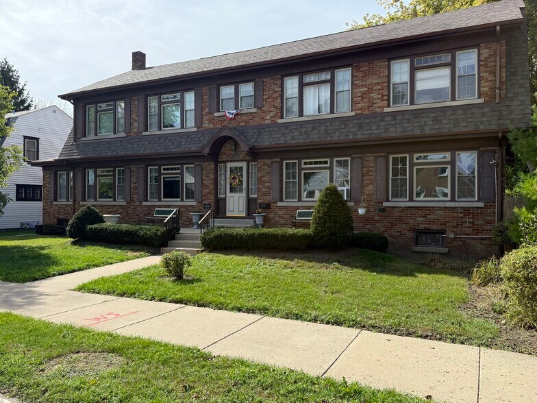Primary Photo - 2040 Quincy Ave