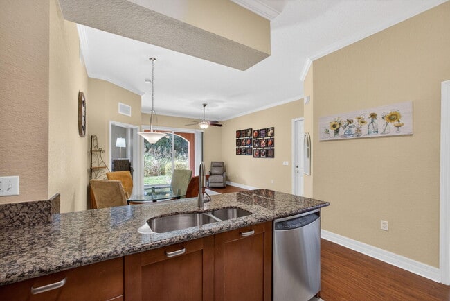 Building Photo - 59 SE Palermo