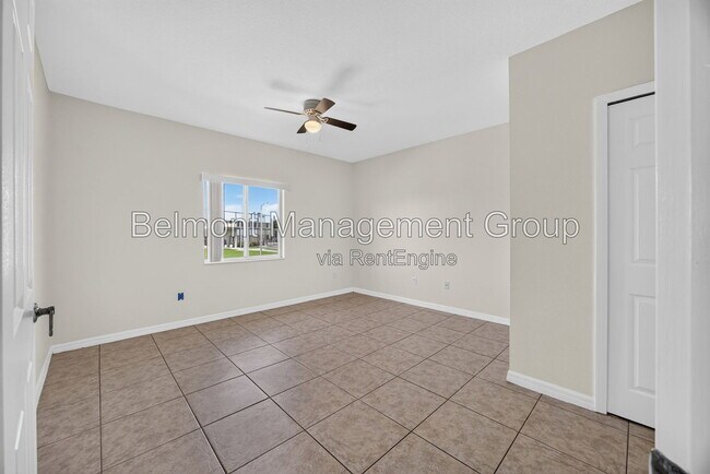 Building Photo - 13226 Galicia St