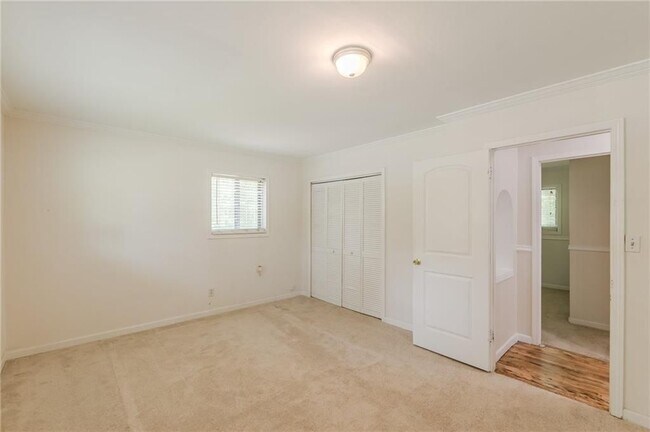 Building Photo - 1435 Cedar Creek Ln