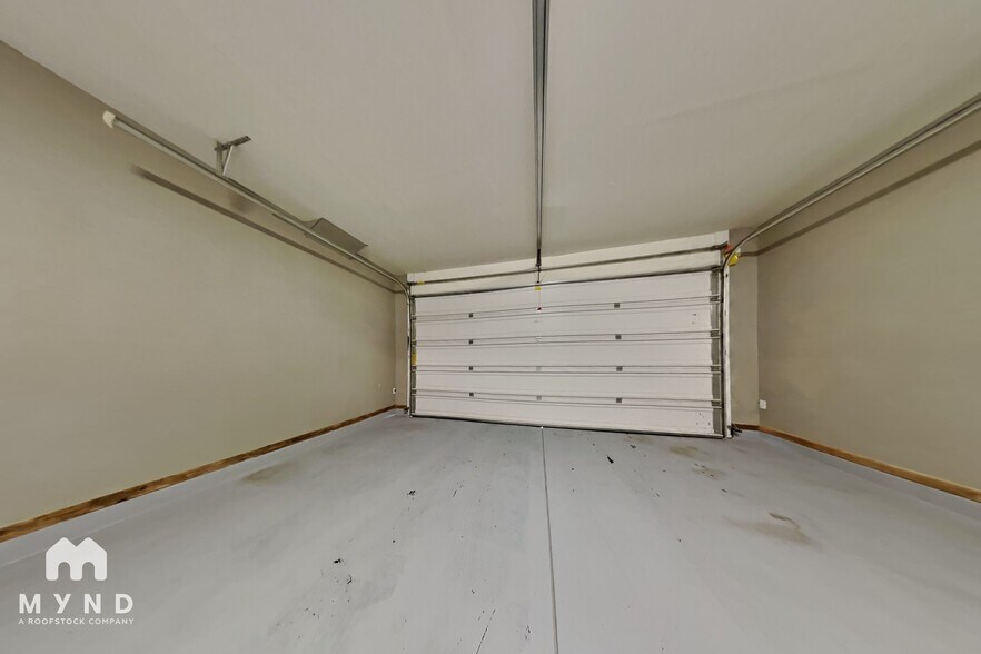 Building Photo - 1435 N Balboa