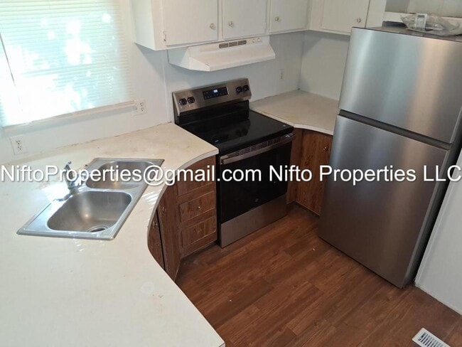 Building Photo - 5592 Aenon Ln