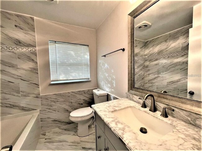 Building Photo - 12644 81st Terrace