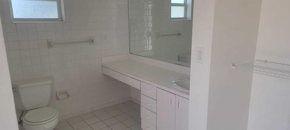 Building Photo - 1855 Sherman St