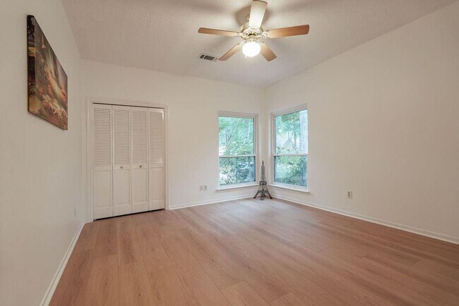 Building Photo - 127 S Copperknoll Cir