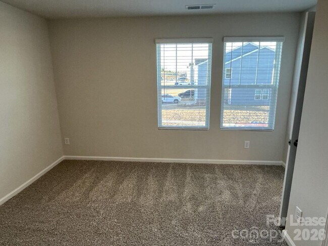 Building Photo - 5173 Brailey Cir