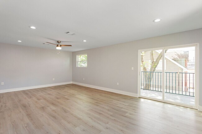 Building Photo - 2005 Portsmouth St