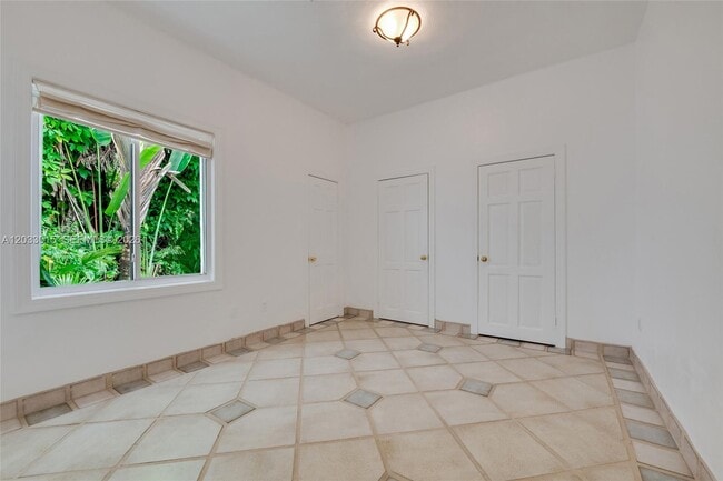 Building Photo - 3797 El Prado Blvd