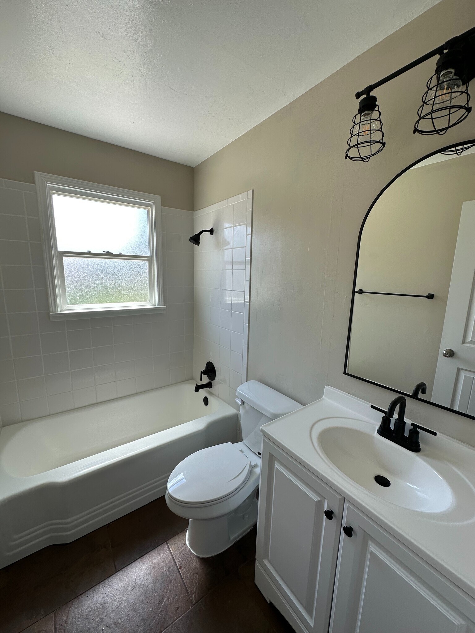 Building Photo - 1463 W Arapahoe Ave