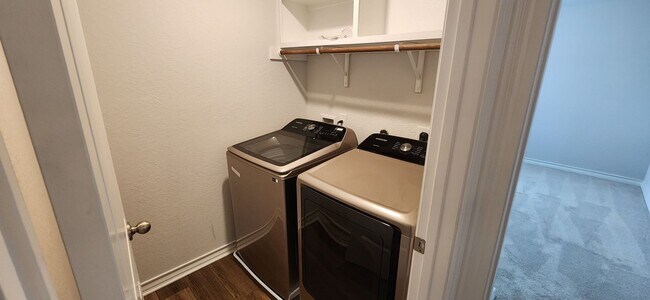 Building Photo - CYPRESS TRAILS OFF PRUE RD - 4-bedroom rental home!